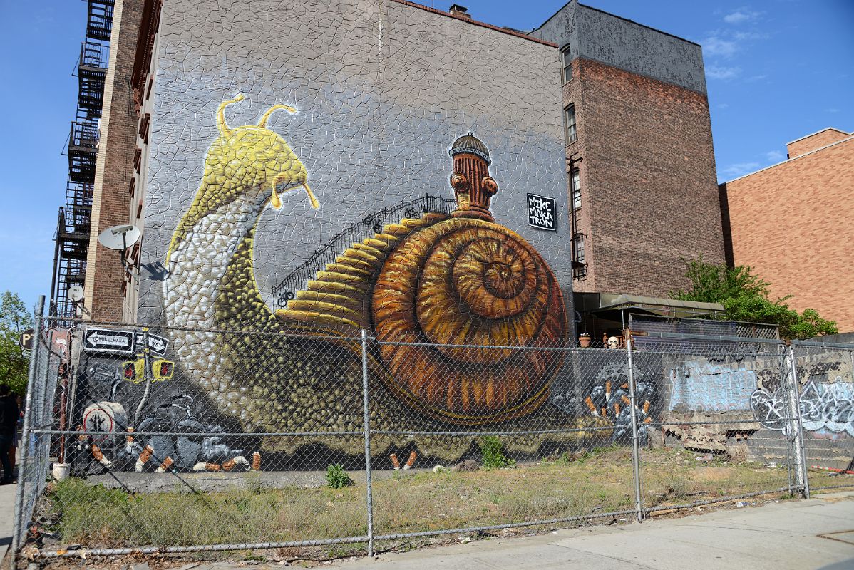 25 Giant Snail Street Art By Mike Makatron At Bedford And S 3 St Williamsburg New York